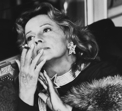 Photographie de Jeanne Moreau par Helmut NEWTON, c. 1980.