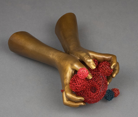 shiota in the hand 2020 403186 cs200412s 3 copie 1 large